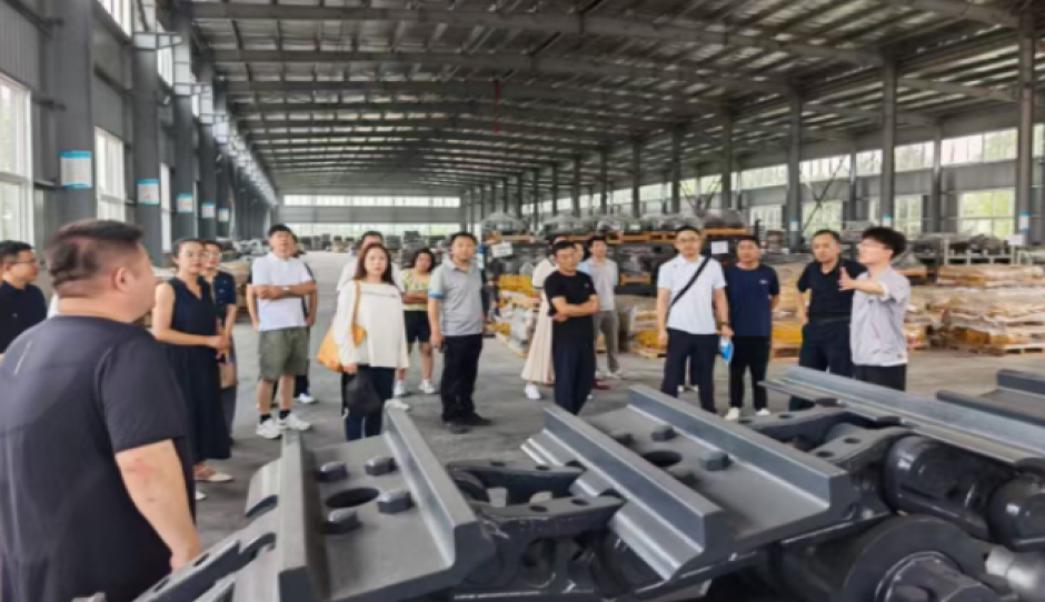 瓦房店市促进轴承产业生态化高质量发展系列活动之——中小企业智改数转观摩会